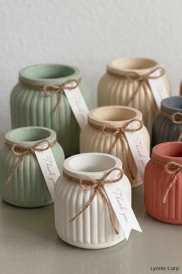 Modern Ribbed Planter / Vase. Ideal for small plants or succulents.